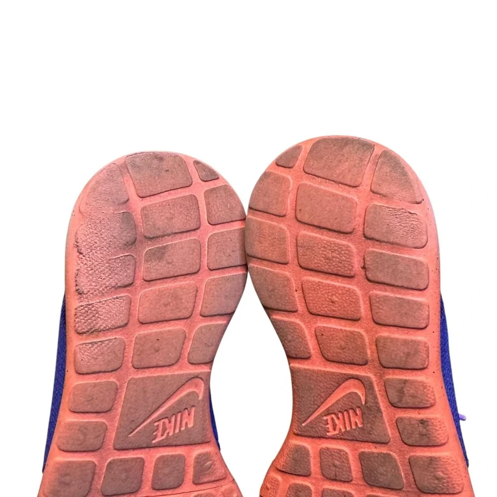 Nike Running Shoes Youth Size 6Y Purple‎ Pink Blue Athletic 807596-501 Sneakers